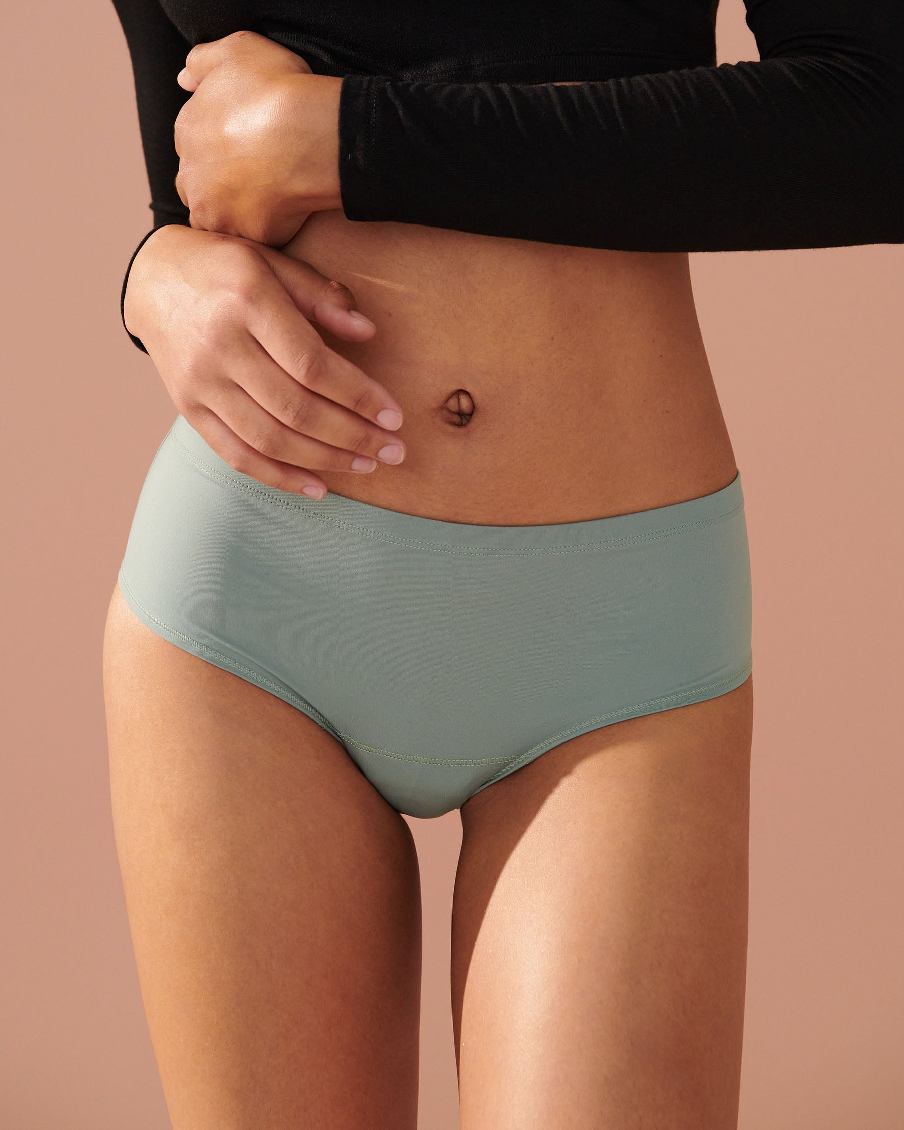 Culotte menstruelle coupe bikini taille haute en coton par Newex - Noir